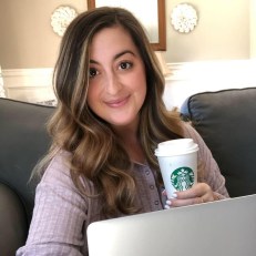 Carrie Aarons Headshot